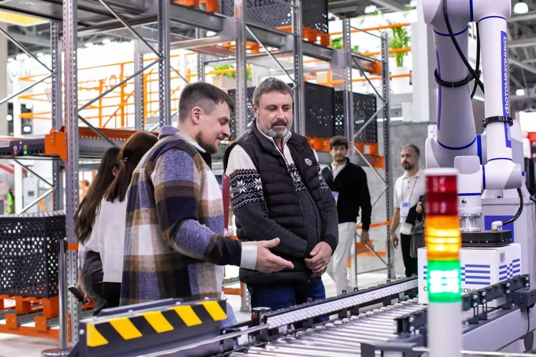Theker's $85M bet on do-anything robots reshapes floor work